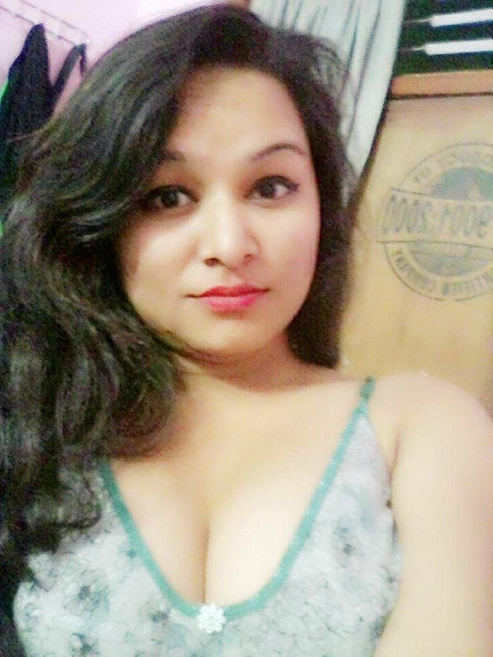 Malini Ke Sexy Indian Boobs Antarvasna Photos